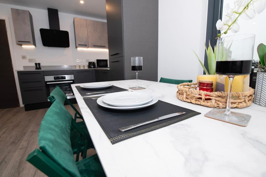 Deluxe 2 Bed York Flat With Gym Sleeps 6 Leilighet Eksteriør bilde